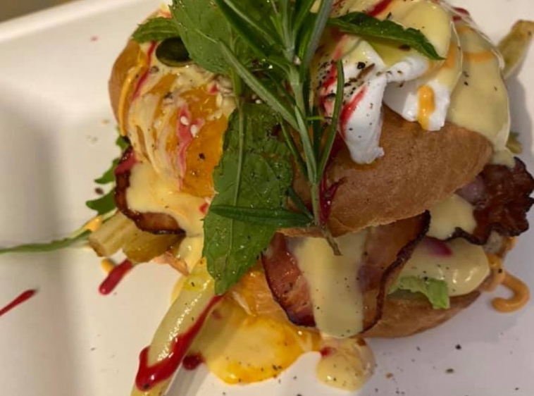 MANGO Food & Bar
